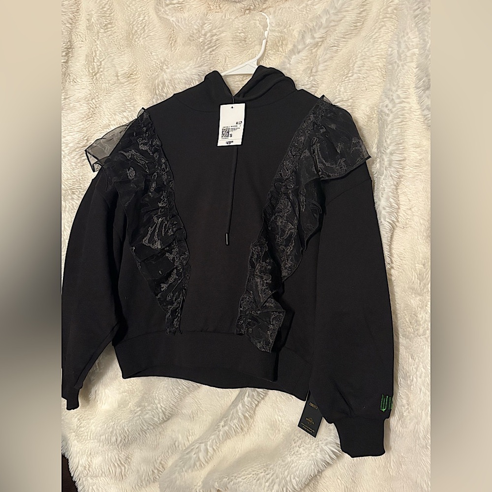 Brand New Wicked hoodie!!! From universal movie Wicked